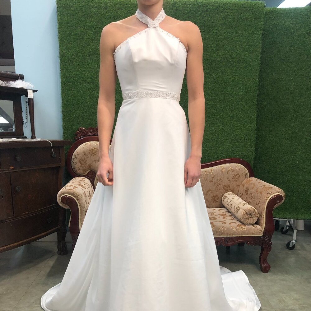 SAMPLE Choker Halter Wedding Dress, White A-Line Sexy, Chiffon Belted Beachy